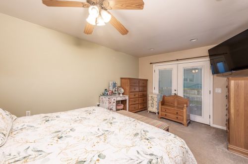 340 Spg Vly Rd, Pittsburgh PA 15243-1418 exterior