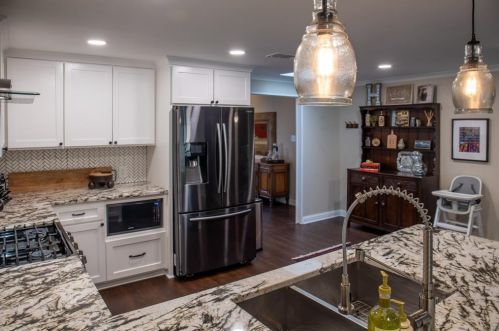 2260 Starlight Trl, Lewisville TX  75022-5412 exterior