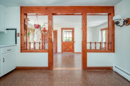 6 Orlando St, Nashua NH 03064-2540 exterior