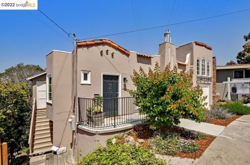 1432 Holman Rd, Oakland, CA 94610-2545