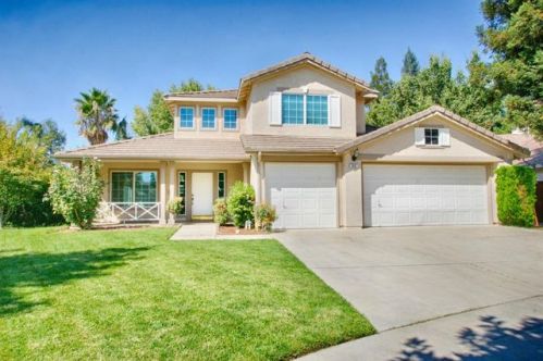 955 Omaha Ave, Fresno, CA 93720-2167
