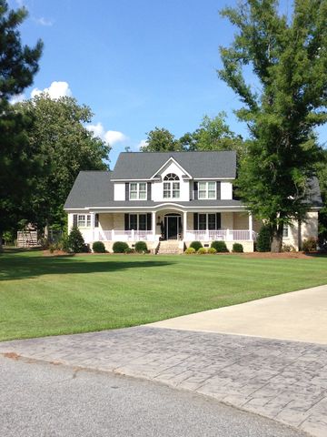 1805 Manor Ct, Greenville, NC 27858-8351