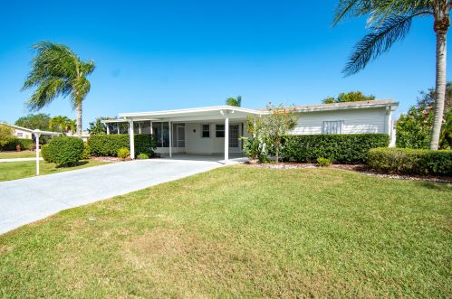 8150 14th Hole Dr, Fort Pierce, FL 34952-3166
