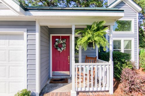 1404 School House Rd, Mount Pleasant SC  29464-3844 exterior