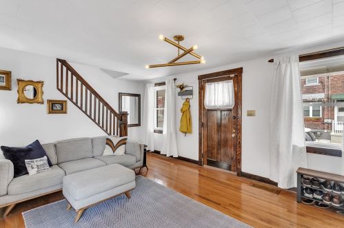 4211 Post St, Pittsburgh, PA 15201-1132