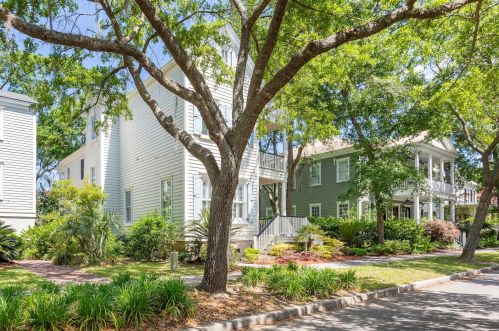 109 Shelmore Blvd, Mount Pleasant SC  29464-6614 exterior
