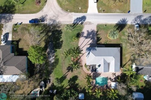 1416 32nd Ave, Vero Beach FL  32960-3188 exterior