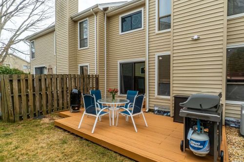 55 Villas Cir, Huntington Station NY  11747-3059 exterior