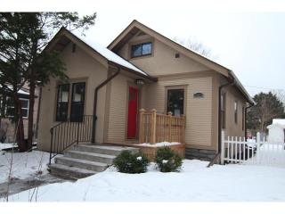 3504 39th Ave, Minneapolis, MN 55406-2837