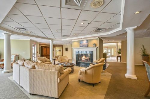 92 Greyhawk Dr, Mashpee MA 02649-4420 exterior