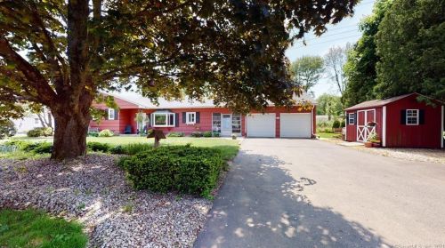 11 Hampton Ln, Bloomfield, CT 06002-1324
