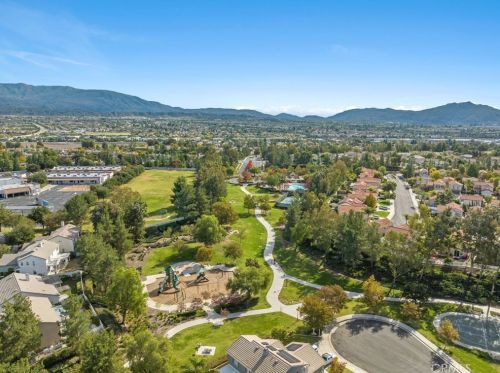 32924 Charmes Ct, Temecula CA  92592-9603 exterior