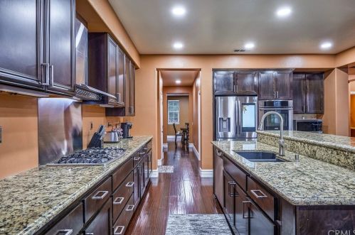 34652 Boros Blvd, Beaumont CA  92223-7466 exterior