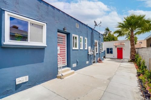 304 Sloan Ave, Compton CA  90221-3351 exterior