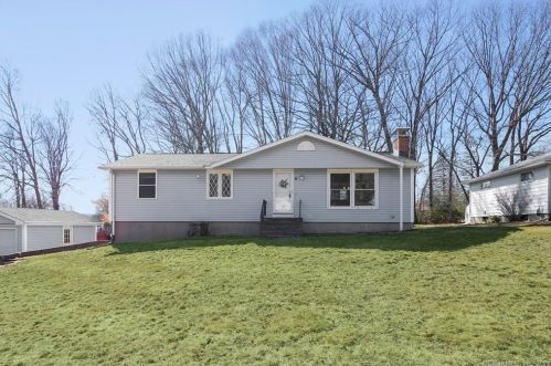 65 Rosewood Dr, Bristol, CT 06010-3331