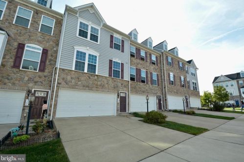 1792 Rockledge Ter, Woodbridge VA  22192-2508 exterior