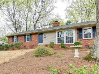 5116 Wedgewood Dr, Charlotte, NC 28210-2915