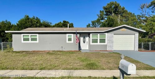 1435 Lark Ct, Titusville, FL 32780-4430
