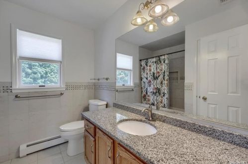 1 Overlook Dr, Washingtonville NY  10992-1041 exterior