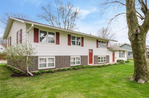 401 2nd Ave, Clarence, IA 52216-9700