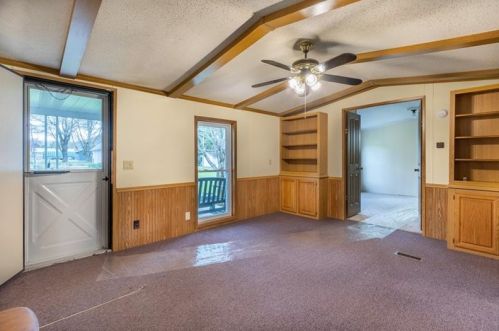 622 Meyers St, Listonburg, PA 15424-1028