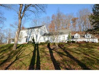 1 Woodcliff Rd, Pittsburgh, PA 15238-2319