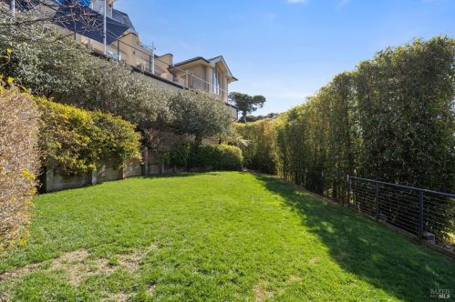 333 Belvedere Ave, Tiburon CA 94920-2429 exterior