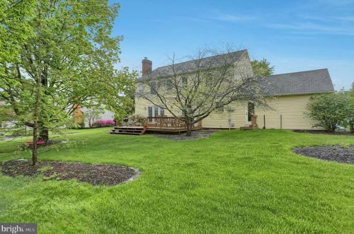 2299 Forest Hills Dr, Harrisburg, PA 17112-1060