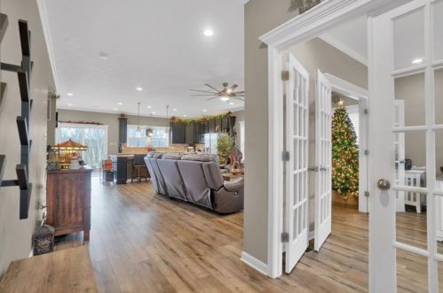 183 Craig St, Imperial, PA 15126-9742