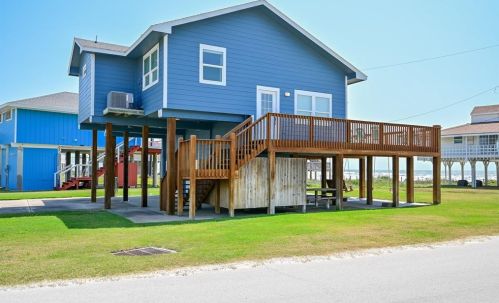 12721 John Reynolds Rd, Galveston, TX 77554-9709