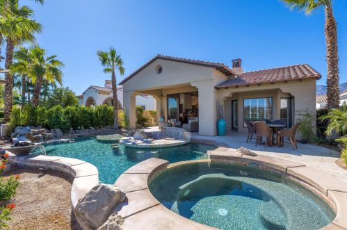 81540 Carboneras, La Quinta CA  92253-8219 exterior