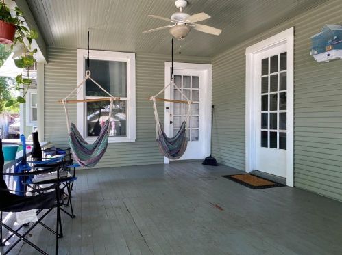 325 Cynisca St, Waxahachie, TX 75165-2307