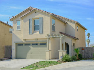 8958 Great Rock Cir, Sacramento, CA 95829-9540