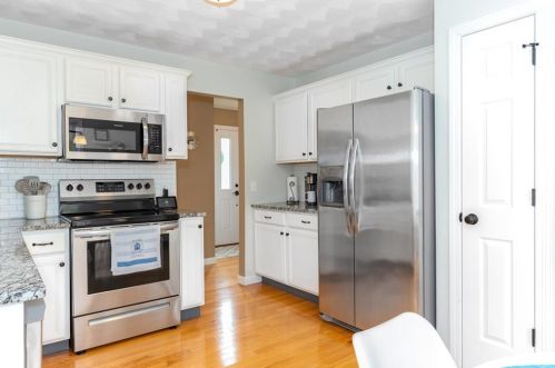 73 Remington Farm Dr, Coventry RI  02816-8276 exterior