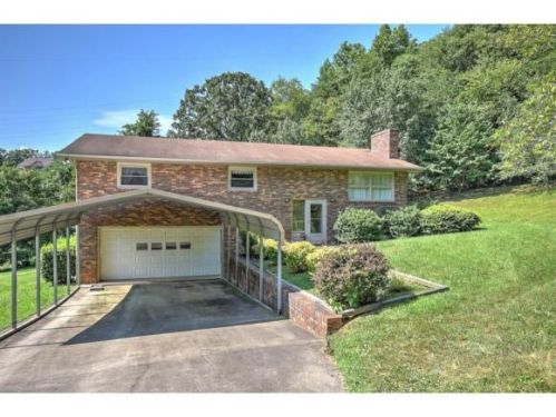 471 Hurd Rd, Kingsport, TN 37660-6818