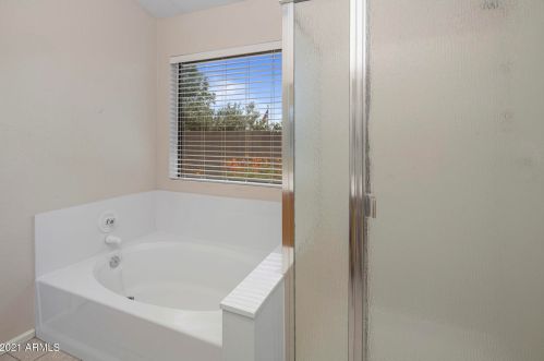 18801 8th Pl, Phoenix AZ 85042-4304 exterior