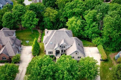 105 Myrtle Ct, Gibsonia PA  15044-8922 exterior