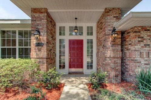 1602 Kinnan Trl, Deland, FL 32720-2586
