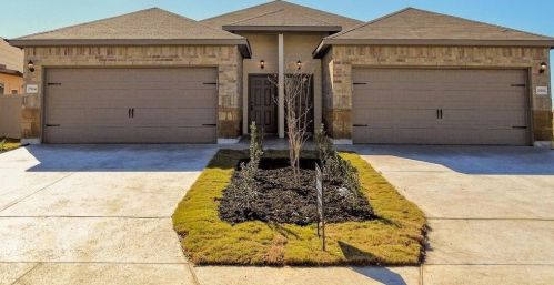 622 Jack Rabbit Ln, Creedmoor, TX 78610