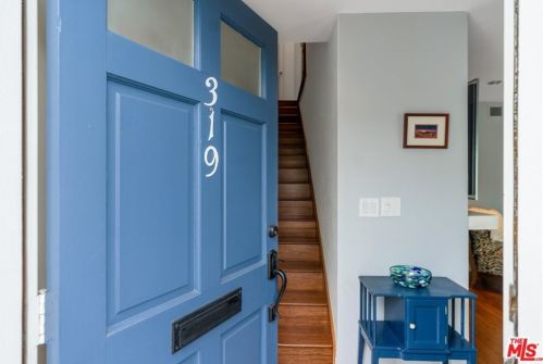 319 Emerald St, Redondo Beach, CA 90277-3140