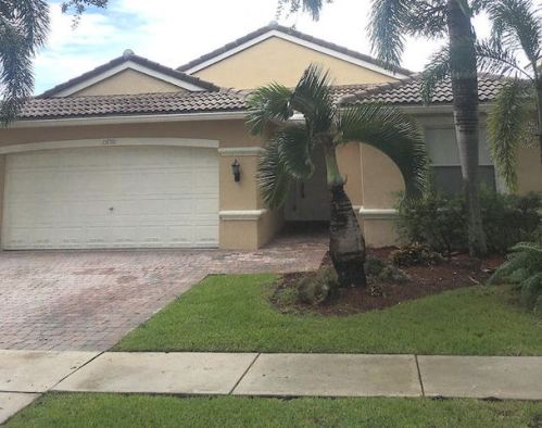 13798 31 St, Hollywood FL  33027-3974 exterior