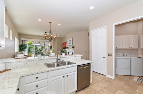 825 Sherwood Ct, Beaumont CA  92223-8556 exterior