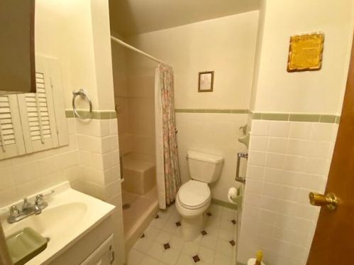 59 Miriam Dr, Florence KY  41042-1809 exterior