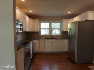 4716 Adams St, Shawnee Mission KS  66205-1823 exterior