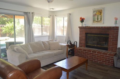 940 Keiko St, Los Banos CA  93635-5212 exterior