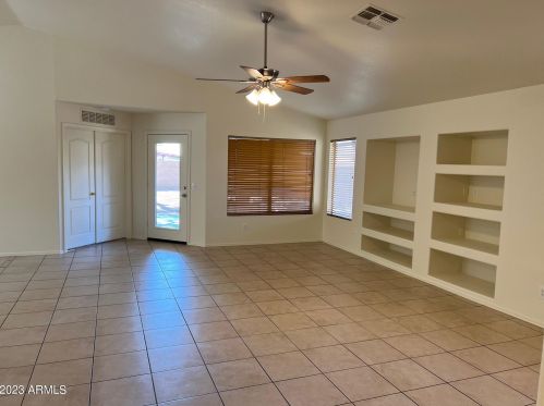 15845 Tara Ln, Sun City AZ  85374-3973 exterior