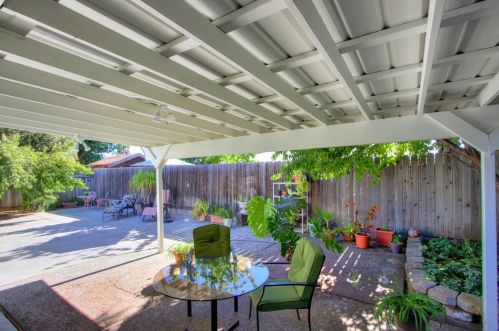 642 Dodds Dr, Woodland CA  95776-4258 exterior