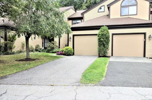 52 Deerfield Ln, Crotonville, NY 10562-2529