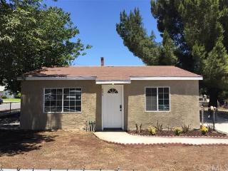 895 Herberts Ln, Colton, CA 92324-1514