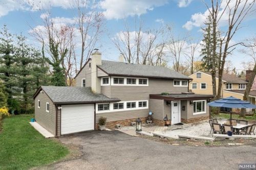 931 Monroe St, Ridgewood NJ  07450-1026 exterior